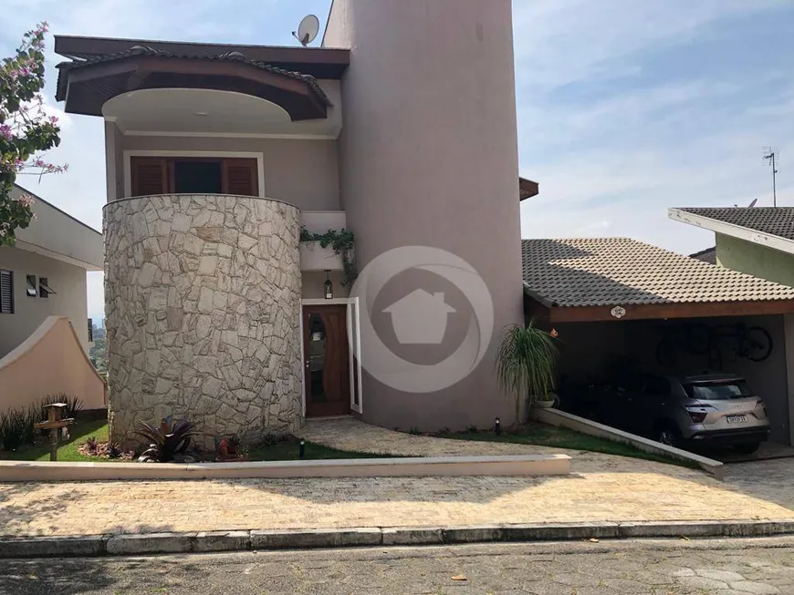 Foto 1 de Casa de Condomínio com 3 Quartos à venda, 480m² em Vila Zezé, Jacareí