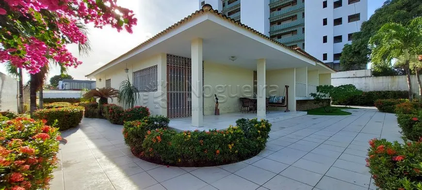 Foto 1 de Casa com 4 Quartos à venda, 317m² em Imbiribeira, Recife