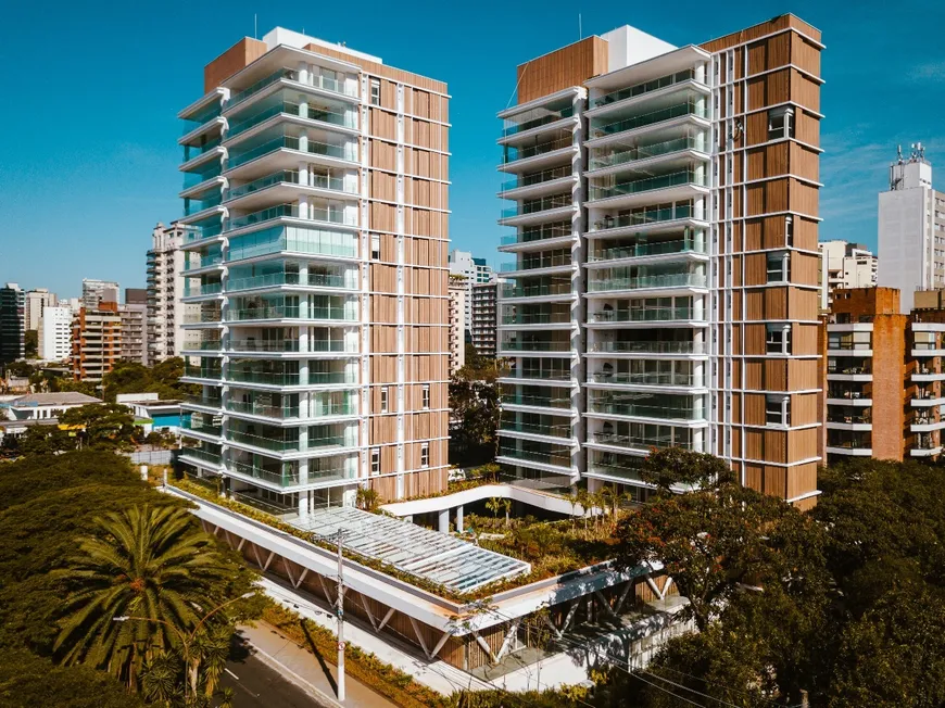 Foto 1 de Apartamento com 2 Quartos à venda, 186m² em Ibirapuera, São Paulo