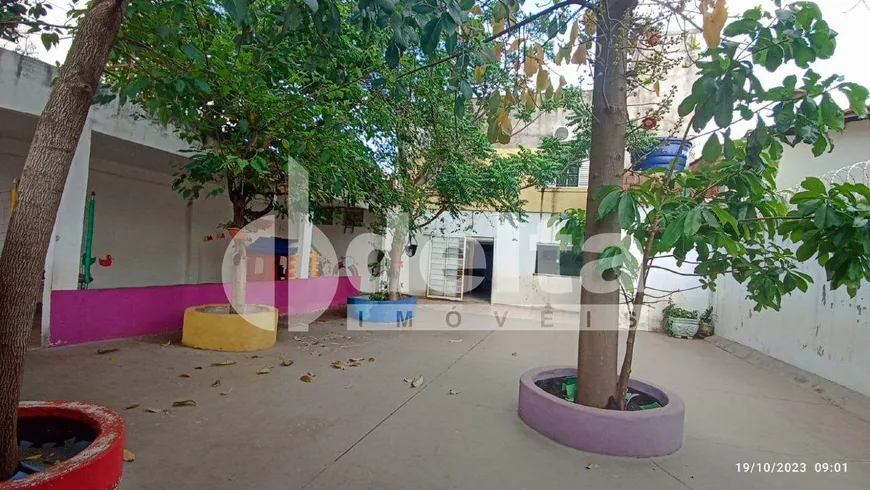 Foto 1 de Casa com 6 Quartos à venda, 250m² em Santa Mônica, Uberlândia