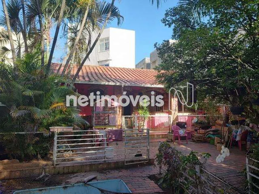 Foto 1 de Casa com 2 Quartos à venda, 120m² em Santa Amélia, Belo Horizonte