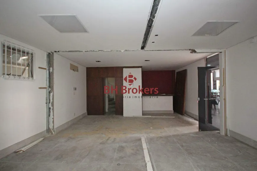 Foto 1 de Ponto Comercial para alugar, 121m² em Santa Lúcia, Belo Horizonte