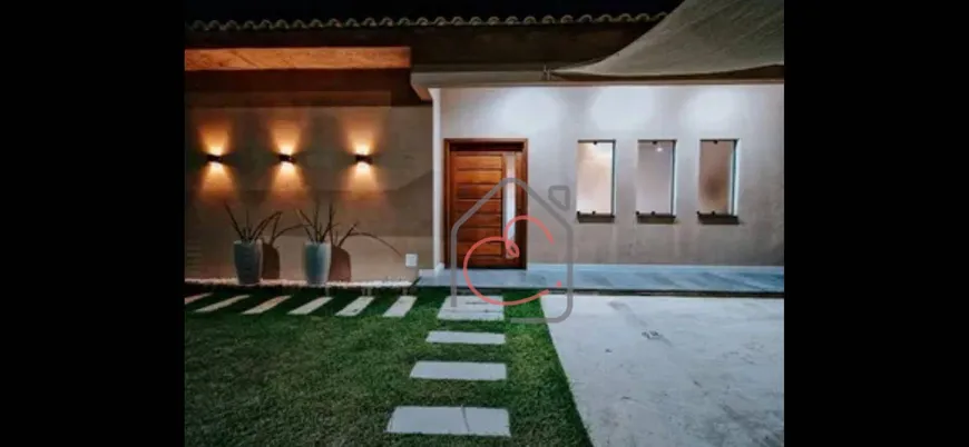 Foto 1 de Casa com 3 Quartos à venda, 216m² em Praia Do Foguete, Cabo Frio