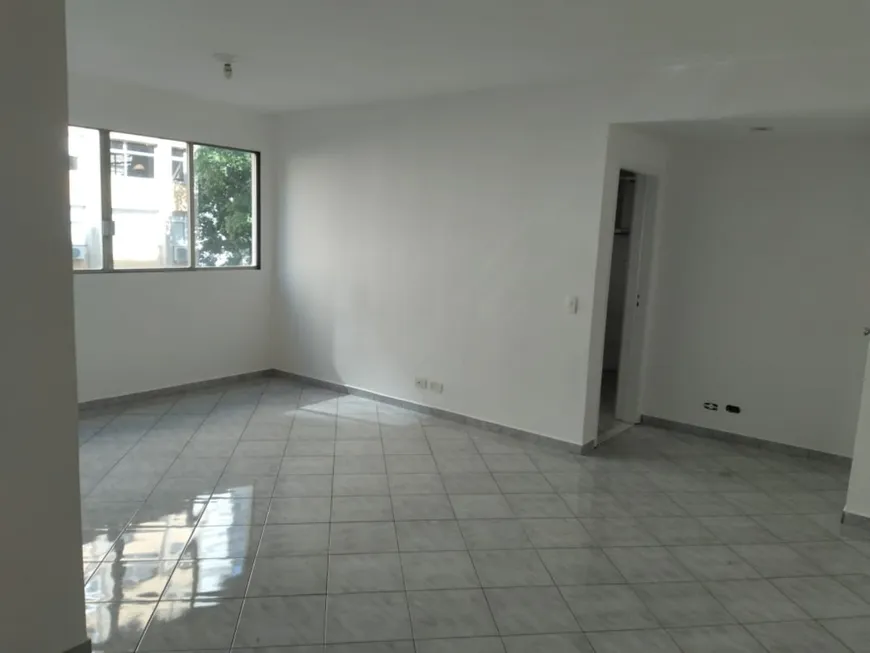 Foto 1 de Apartamento com 2 Quartos para alugar, 70m² em Cerqueira César, São Paulo