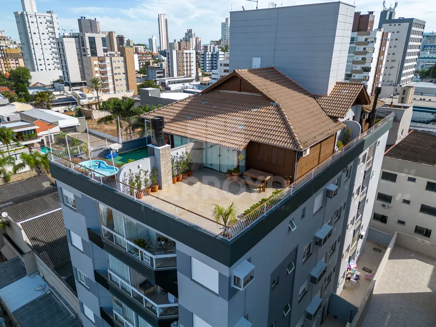 Foto 1 de Apartamento com 3 Quartos à venda, 206m² em Vila Moema, Tubarão