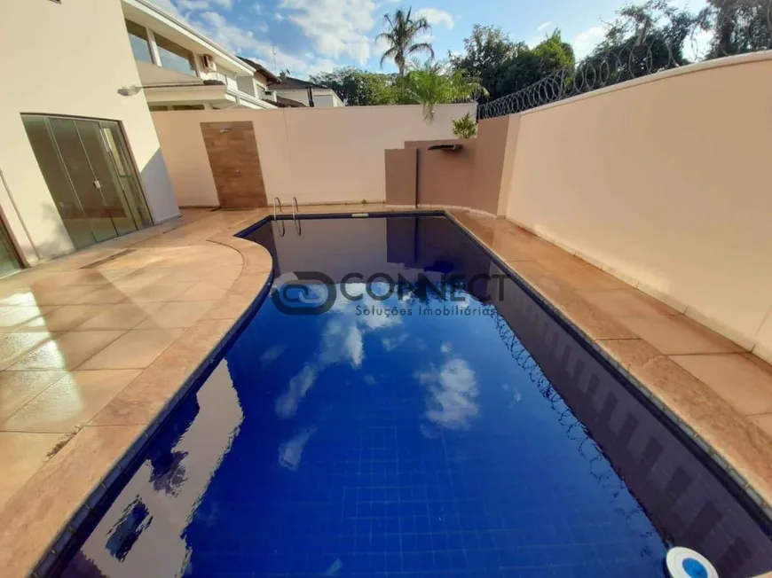 Foto 1 de Casa de Condomínio com 4 Quartos à venda, 400m² em VILA SERRAO, Bauru