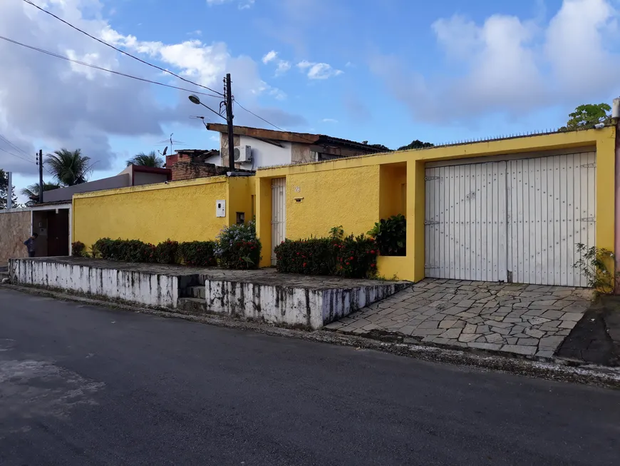 Foto 1 de Casa de Condomínio com 4 Quartos à venda, 250m² em Serraria, Maceió