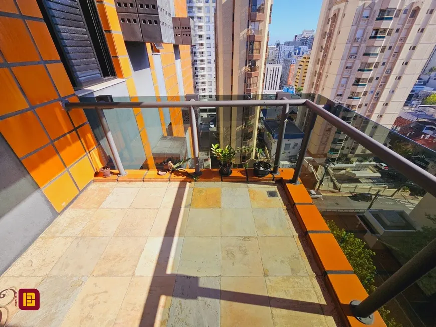 Foto 1 de Apartamento com 4 Quartos à venda, 186m² em Centro, Florianópolis