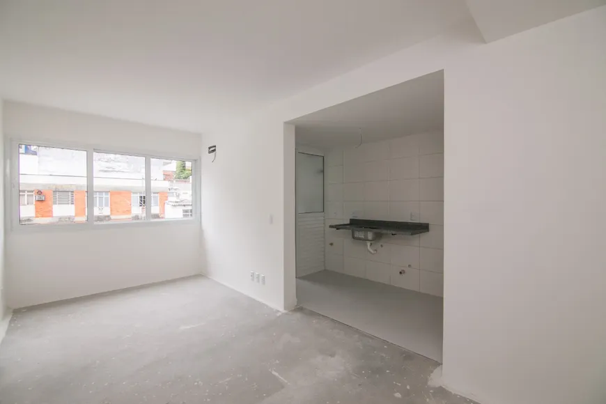 Foto 1 de Apartamento com 1 Quarto à venda, 40m² em Independência, Porto Alegre