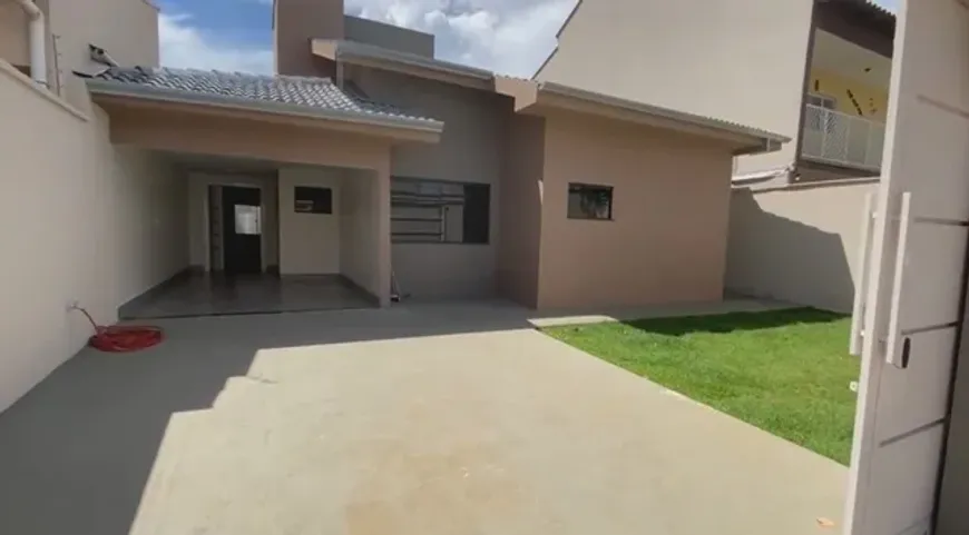 Foto 1 de Casa com 3 Quartos à venda, 100m² em Vila Isabel, Pato Branco