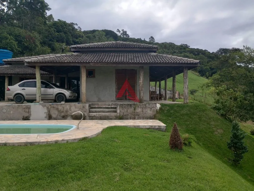 Foto 1 de Fazenda/Sítio com 2 Quartos à venda, 240m² em Itapeti, Guararema