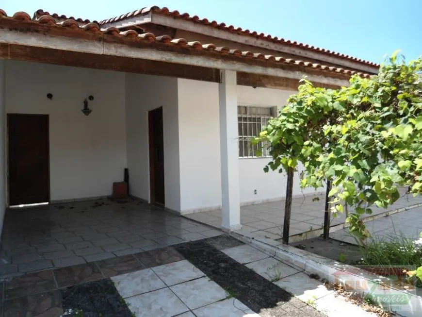 Foto 1 de Casa com 3 Quartos à venda, 250m² em Jardim Marcia, Peruíbe