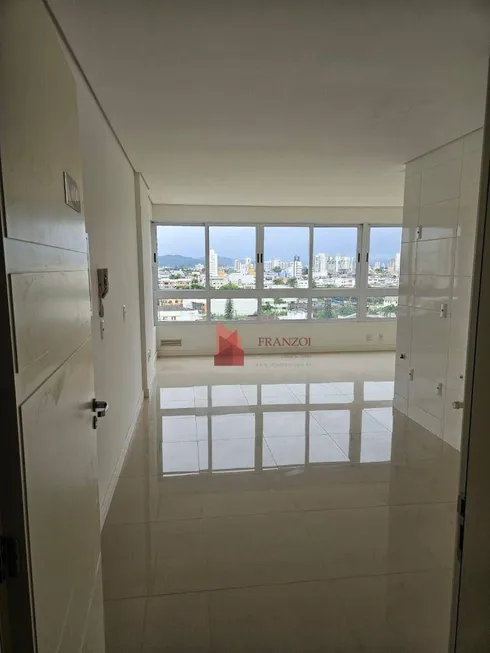 Foto 1 de Apartamento com 1 Quarto à venda, 41m² em Centro, Itajaí