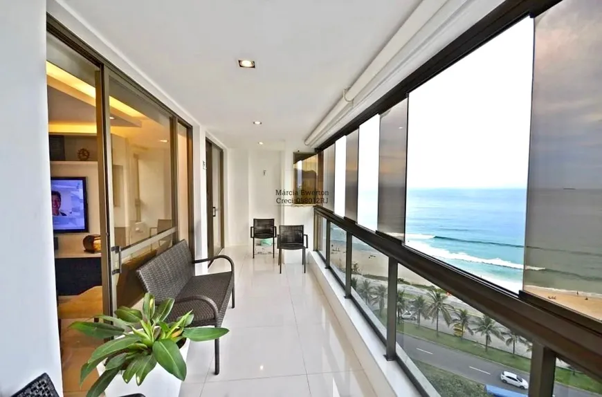 Foto 1 de Apartamento com 4 Quartos à venda, 158m² em Barra da Tijuca, Rio de Janeiro