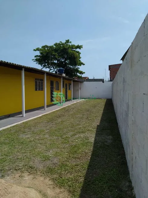 Foto 1 de Casa com 2 Quartos à venda, 70m² em Centro, Mongaguá