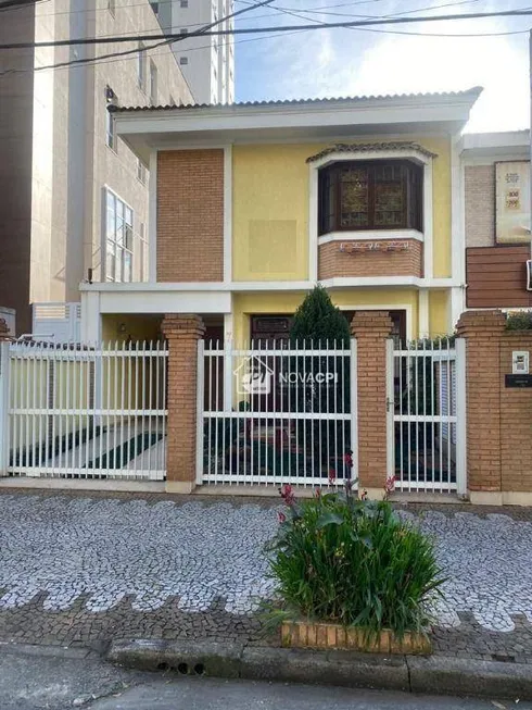 Foto 1 de Casa com 2 Quartos para alugar, 170m² em Ponta da Praia, Santos