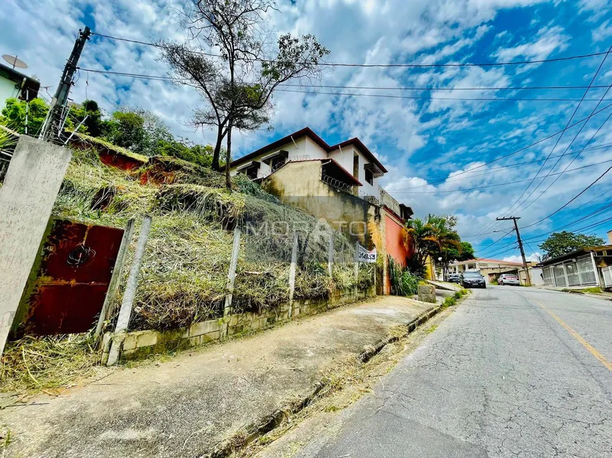 Foto 1 de Lote/Terreno à venda, 360m² em Ouro Preto, Belo Horizonte