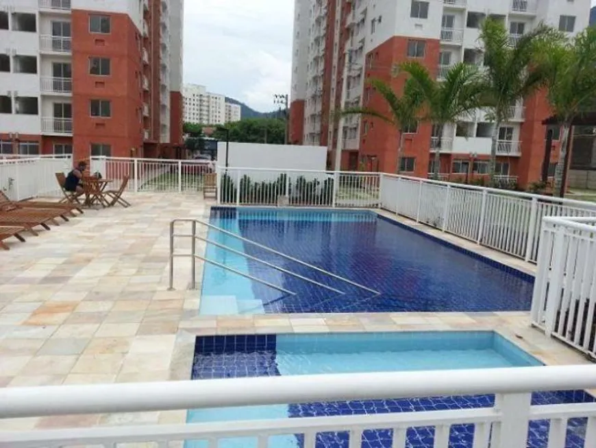 Foto 1 de Apartamento com 2 Quartos à venda, 47m² em Camorim, Rio de Janeiro