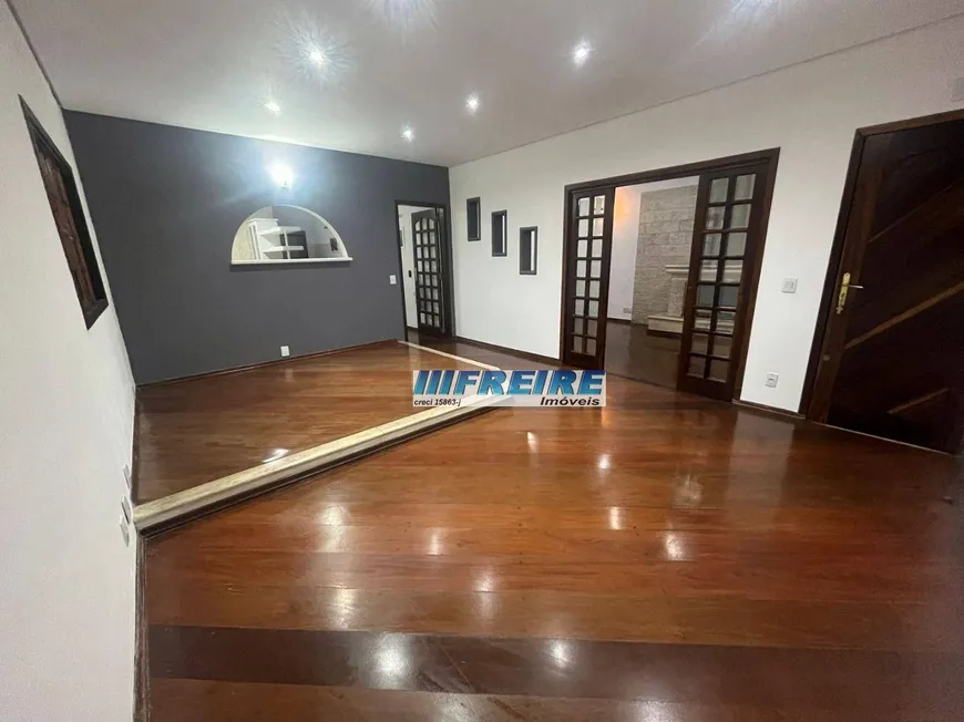 Foto 1 de Casa com 2 Quartos para venda ou aluguel, 240m² em Osvaldo Cruz, São Caetano do Sul