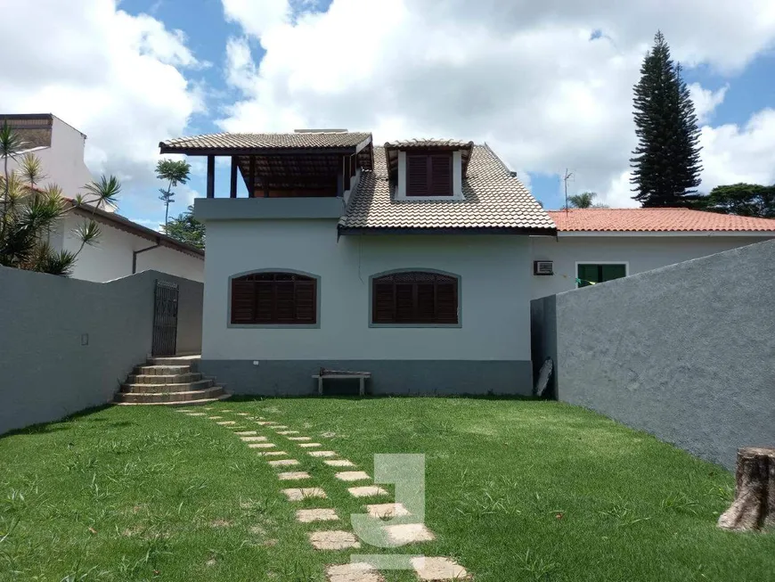 Foto 1 de Casa com 5 Quartos à venda, 350m² em Vila Esperia ou Giglio, Atibaia