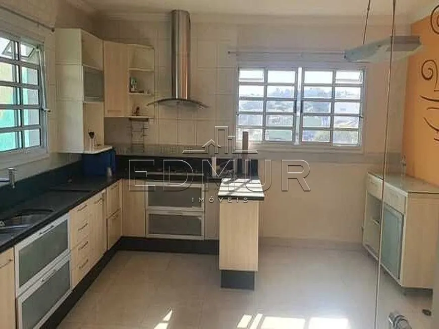 Foto 1 de Sobrado com 4 Quartos à venda, 360m² em Vila Bastos, Santo André