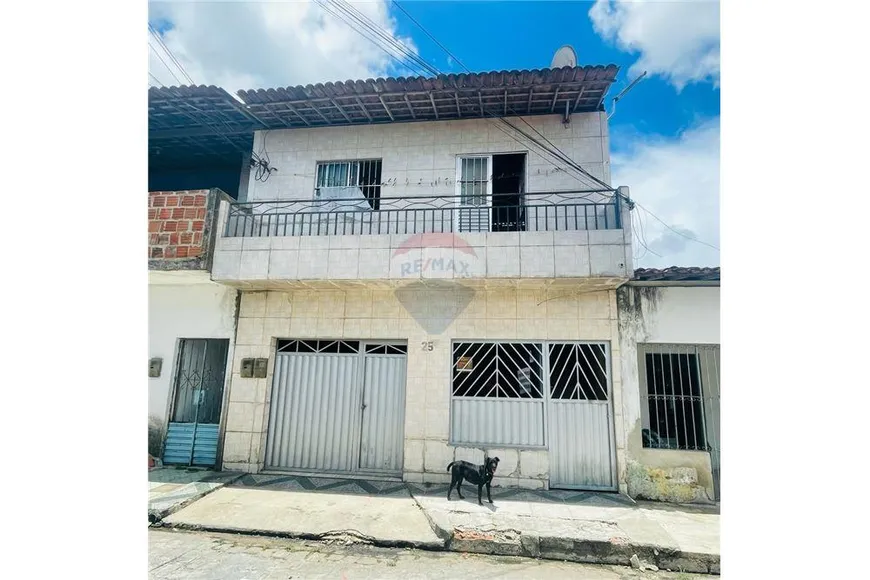 Foto 1 de Casa com 4 Quartos à venda, 84m² em Santos Dumont, Maceió