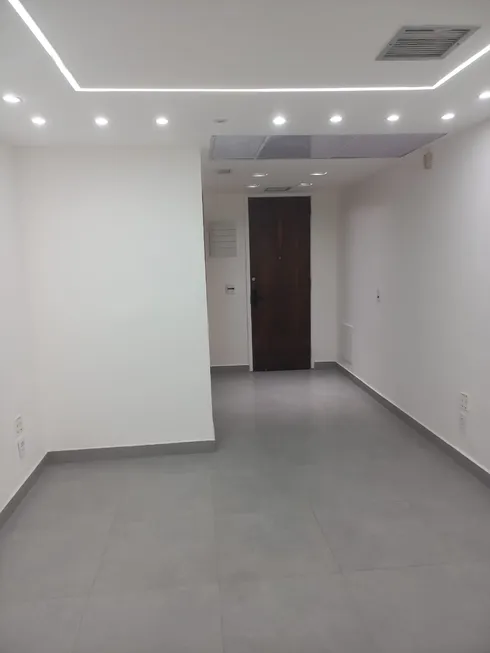 Foto 1 de Sala Comercial para venda ou aluguel, 35m² em Centro, Rio de Janeiro