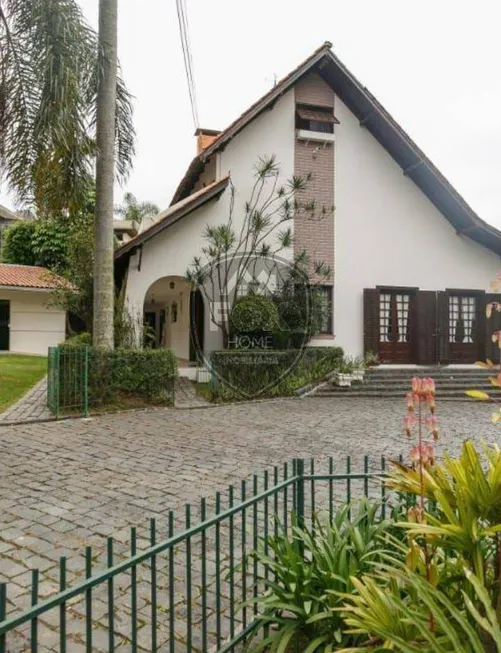 Foto 1 de Casa com 4 Quartos para alugar, 500m² em Jardim Social, Curitiba
