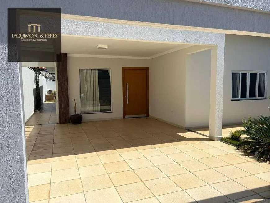 Foto 1 de Casa com 3 Quartos à venda, 160m² em Setor Central, Anápolis