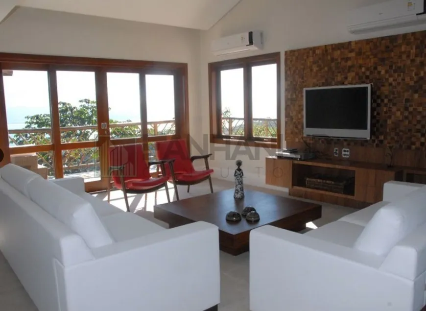 Foto 1 de Casa com 4 Quartos à venda, 205m² em Curral, Ilhabela