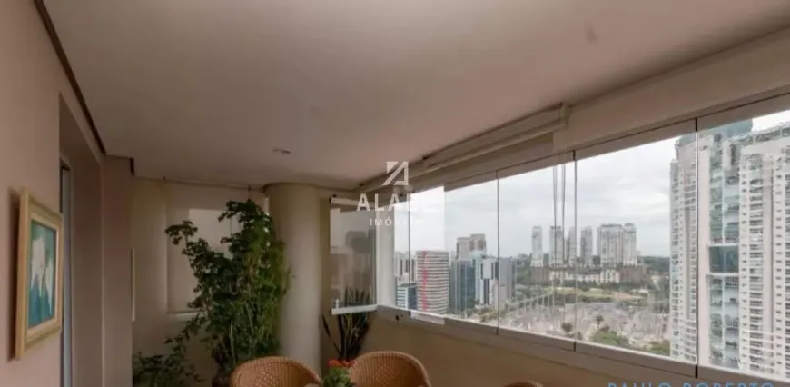 Foto 1 de Apartamento com 3 Quartos à venda, 130m² em Brooklin, São Paulo