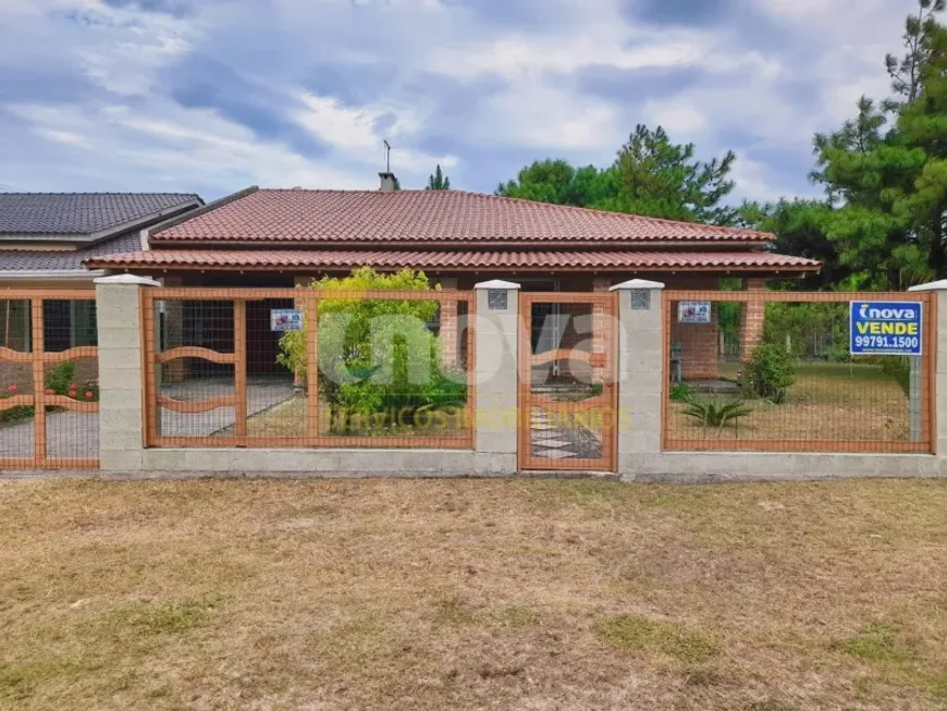 Foto 1 de Casa com 3 Quartos à venda, 120m² em Centro, Imbé