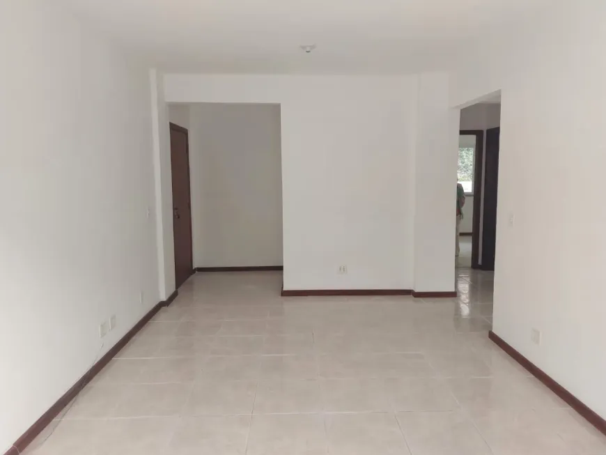 Foto 1 de Apartamento com 2 Quartos para alugar, 70m² em Morin, Petrópolis