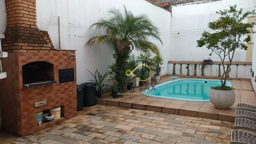 Foto 1 de Sobrado com 4 Quartos à venda, 180m² em Jardim Jovaia, Guarulhos