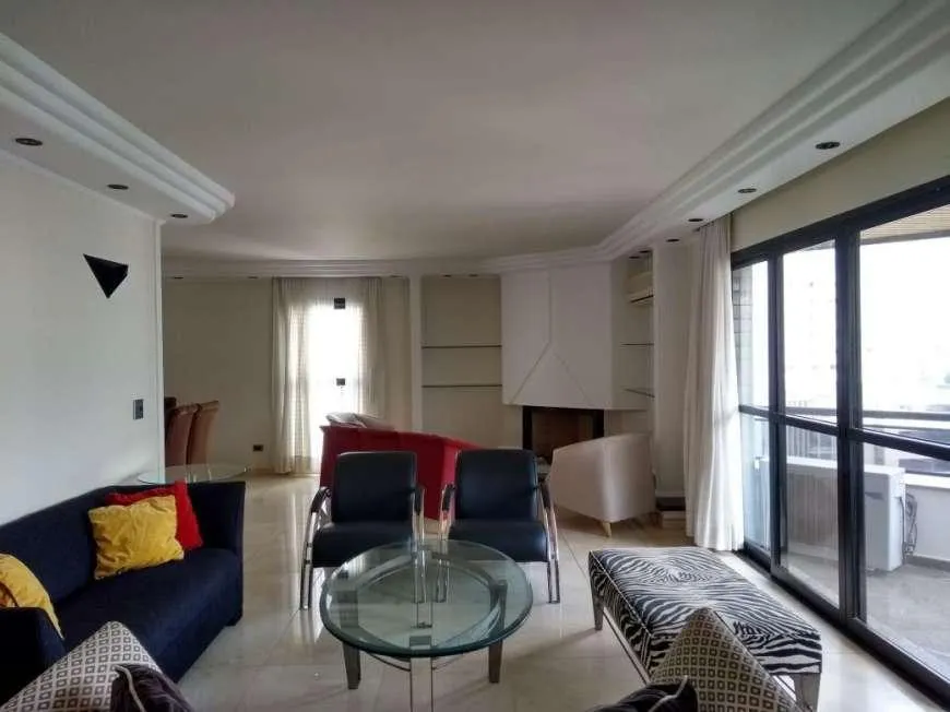Foto 1 de Apartamento com 3 Quartos para alugar, 253m² em Indianópolis, São Paulo
