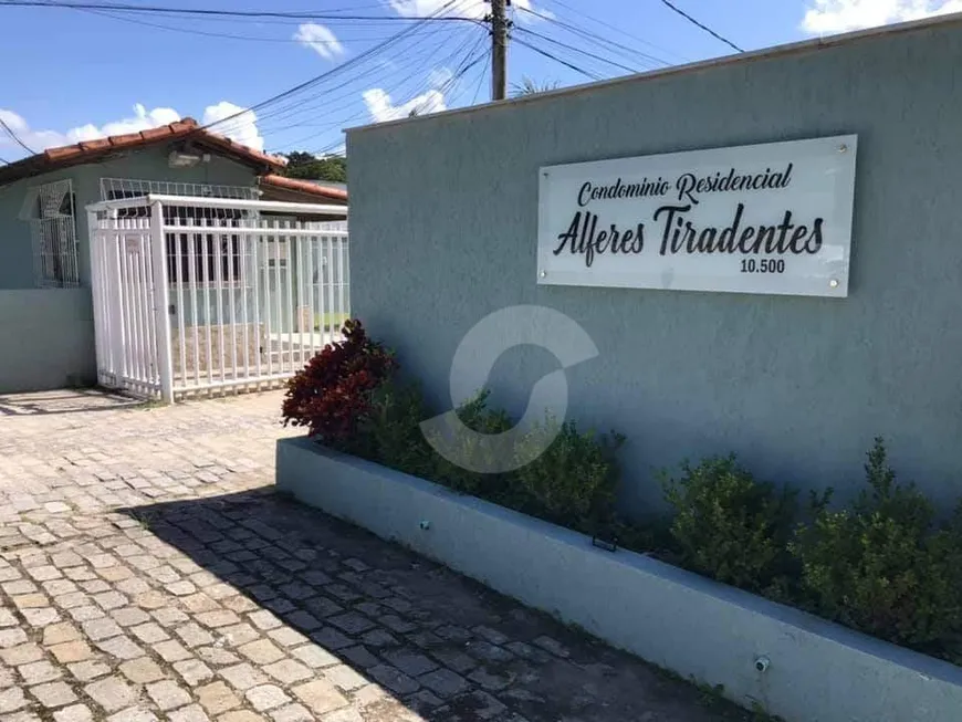 Foto 1 de Lote/Terreno à venda, 338m² em Várzea das Moças, São Gonçalo