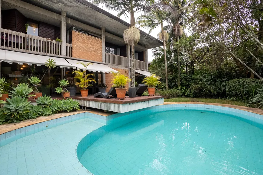 Foto 1 de Casa com 5 Quartos à venda, 744m² em Jardim Guedala, São Paulo