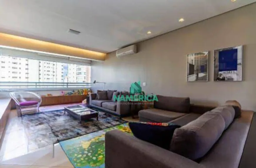 Foto 1 de Apartamento com 4 Quartos à venda, 235m² em Morumbi, São Paulo
