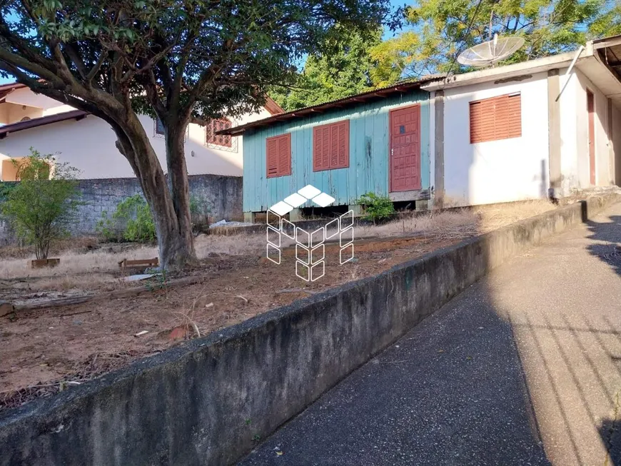 Foto 1 de Lote/Terreno à venda, 328m² em Serraria, São José