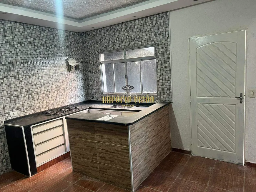 Foto 1 de Casa com 2 Quartos à venda, 175m² em Jardim São Bernardino, Suzano