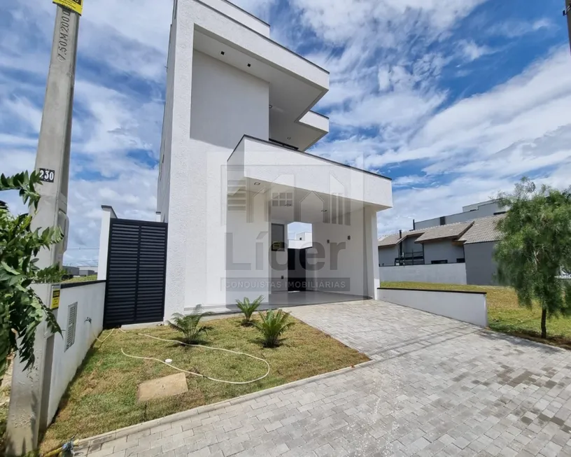 Foto 1 de Casa de Condomínio com 3 Quartos à venda, 205m² em Caçapava Velha, Caçapava