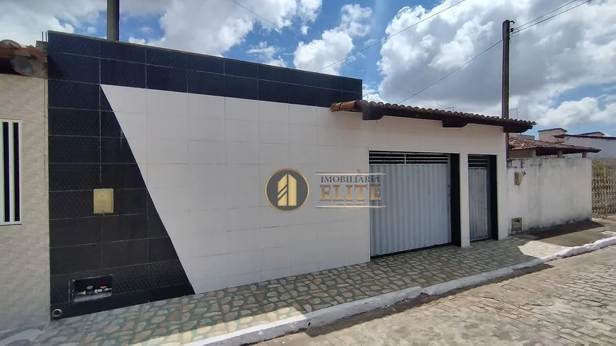 Foto 1 de Casa com 2 Quartos para venda ou aluguel, 138m² em Planalto, Natal