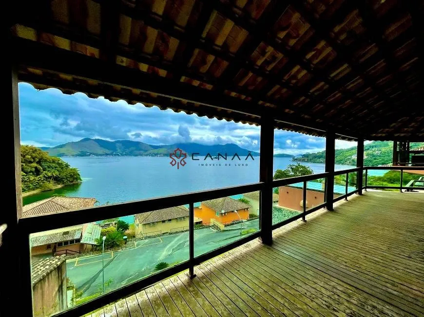 Foto 1 de Casa de Condomínio com 4 Quartos à venda, 200m² em Pontal, Angra dos Reis