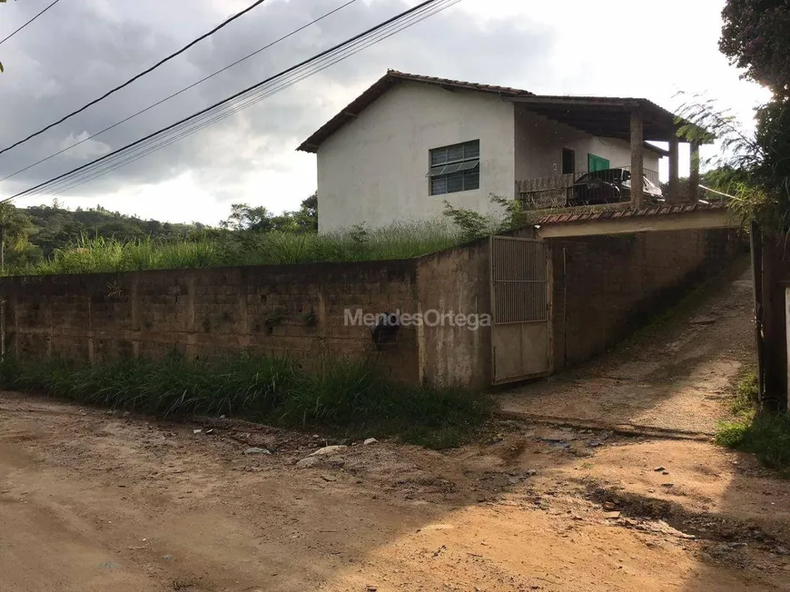 Foto 1 de Fazenda/Sítio com 3 Quartos à venda, 80m² em Brigadeiro Tobias, Sorocaba