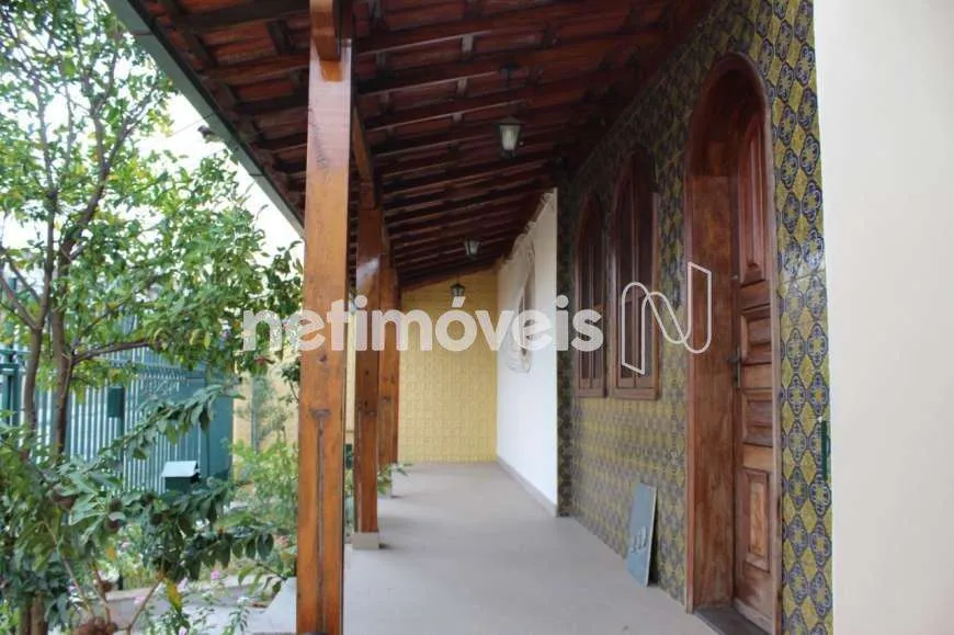 Foto 1 de Casa com 3 Quartos à venda, 230m² em Pompéia, Belo Horizonte