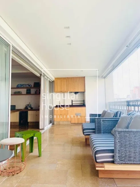 Foto 1 de Apartamento com 3 Quartos à venda, 156m² em Vila Olímpia, São Paulo