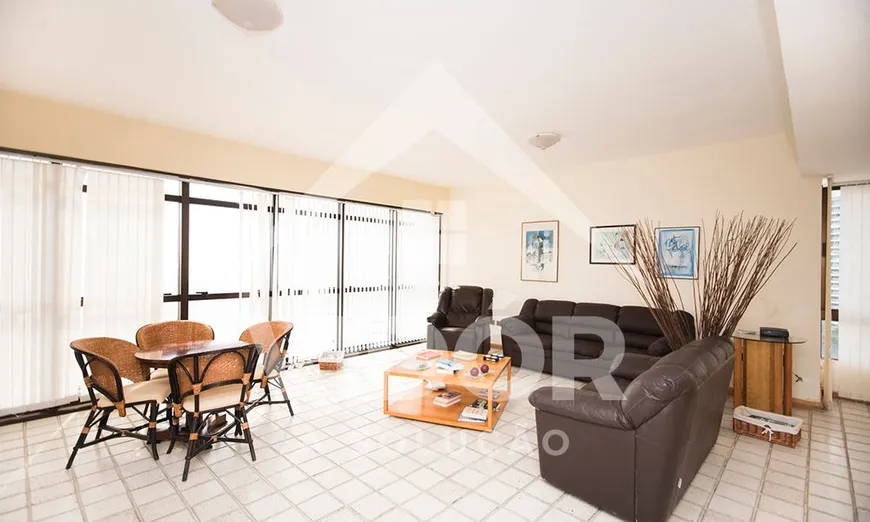 Foto 1 de Apartamento com 4 Quartos à venda, 300m² em Piedade, Jaboatão dos Guararapes
