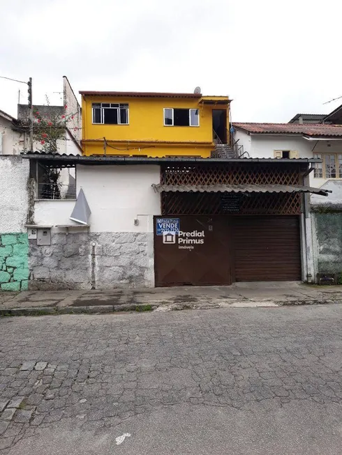 Foto 1 de Casa com 2 Quartos à venda, 71m² em Olaria, Nova Friburgo