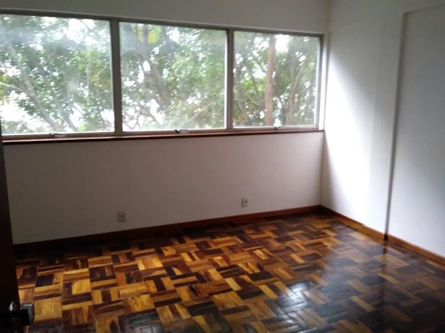 Foto 1 de Sala Comercial para alugar, 31m² em Auxiliadora, Porto Alegre