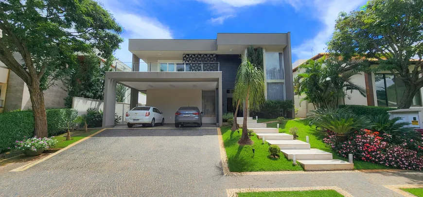 Foto 1 de Casa de Condomínio com 4 Quartos à venda, 415m² em ALPHAVILLE GOIAS , Goiânia
